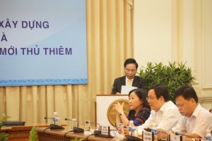 Mr. Le Vu Hoang, CII Chairman of BOD, spoke at the event